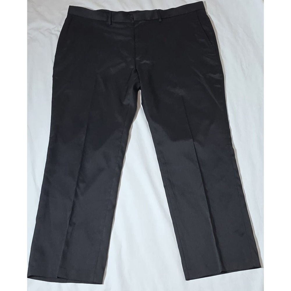 Haggar Men's Black Polyester Twill Pants Tailored Fit Flat Front Solid